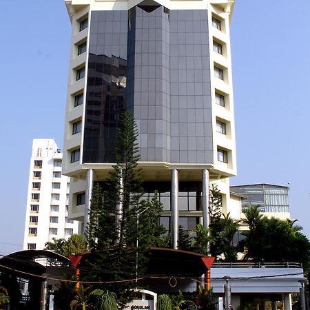 โรงแรมโกคูแลม พาร์ค Kochi ภายนอก รูปภาพ