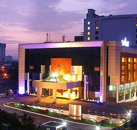 โรงแรมโกคูแลม พาร์ค Kochi ภายนอก รูปภาพ