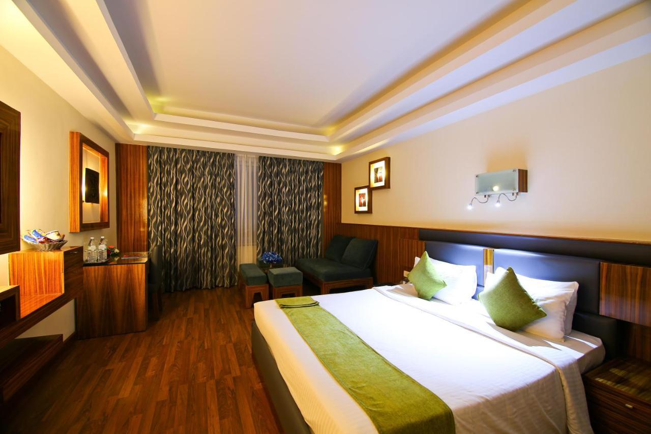 โรงแรมโกคูแลม พาร์ค Kochi ภายนอก รูปภาพ