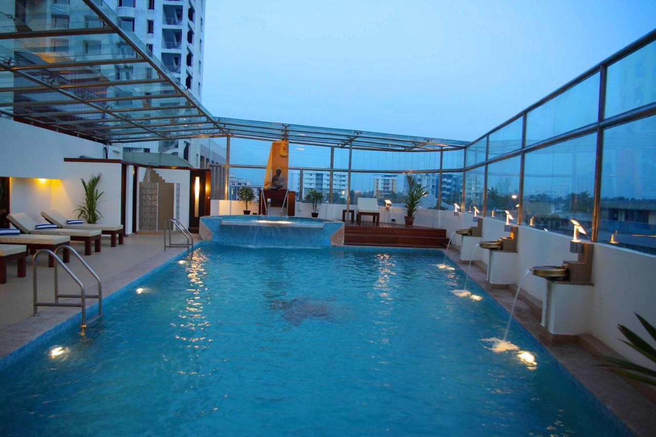 โรงแรมโกคูแลม พาร์ค Kochi ภายนอก รูปภาพ