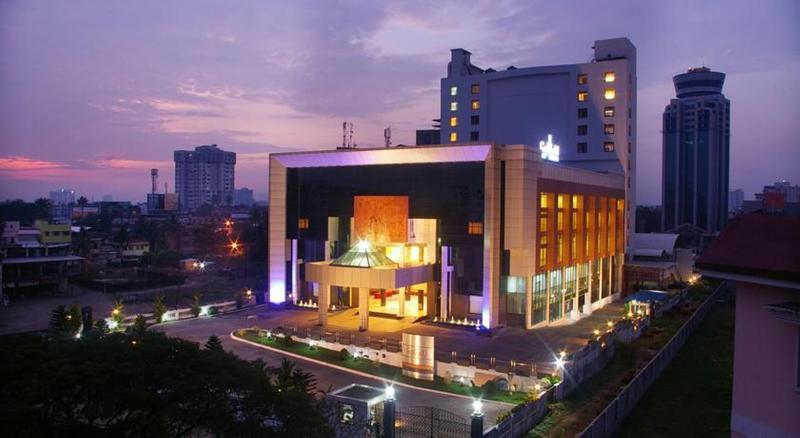 โรงแรมโกคูแลม พาร์ค Kochi ภายนอก รูปภาพ