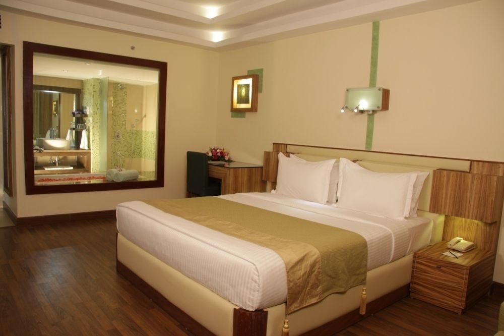 โรงแรมโกคูแลม พาร์ค Kochi ภายนอก รูปภาพ